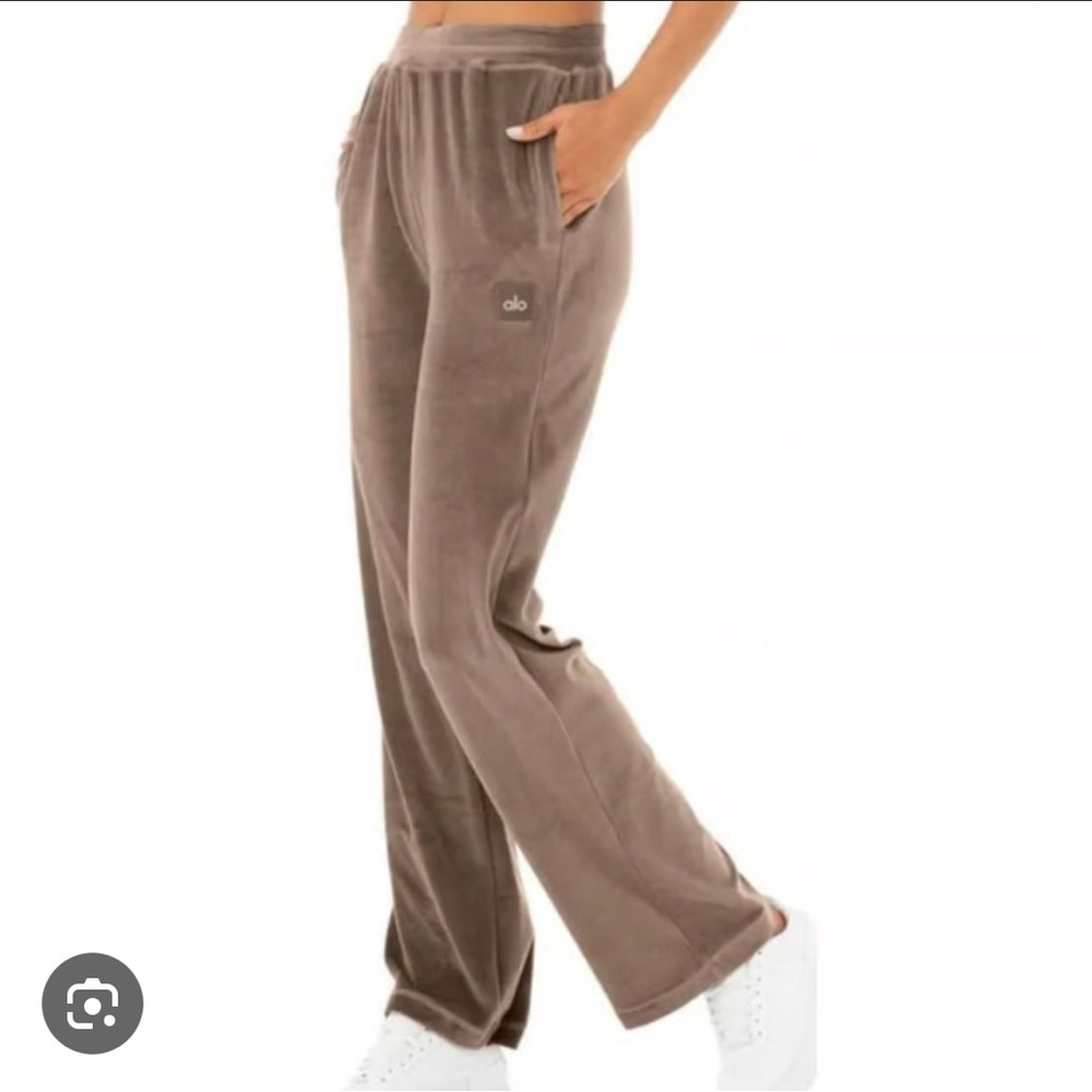 ALO VELOUR HIGH-WAIST GLIMMER WIDE LEG PANT  size small never worn